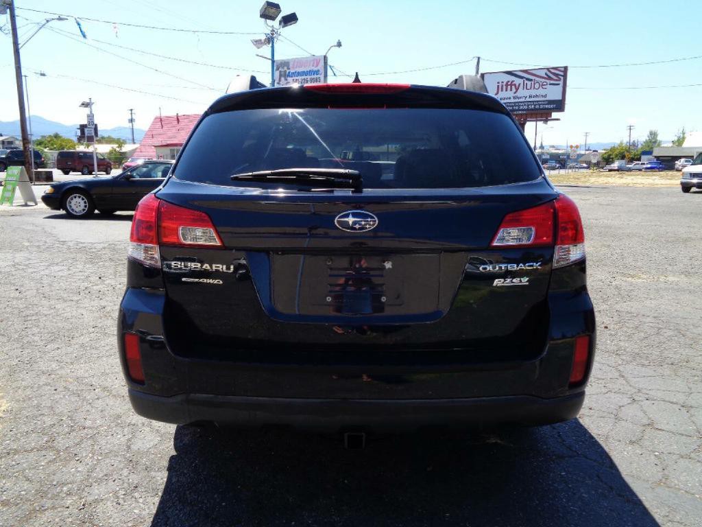 2013 Subaru Outback Image 6