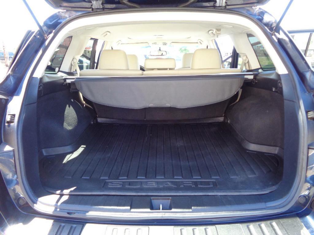 2013 Subaru Outback Image 19