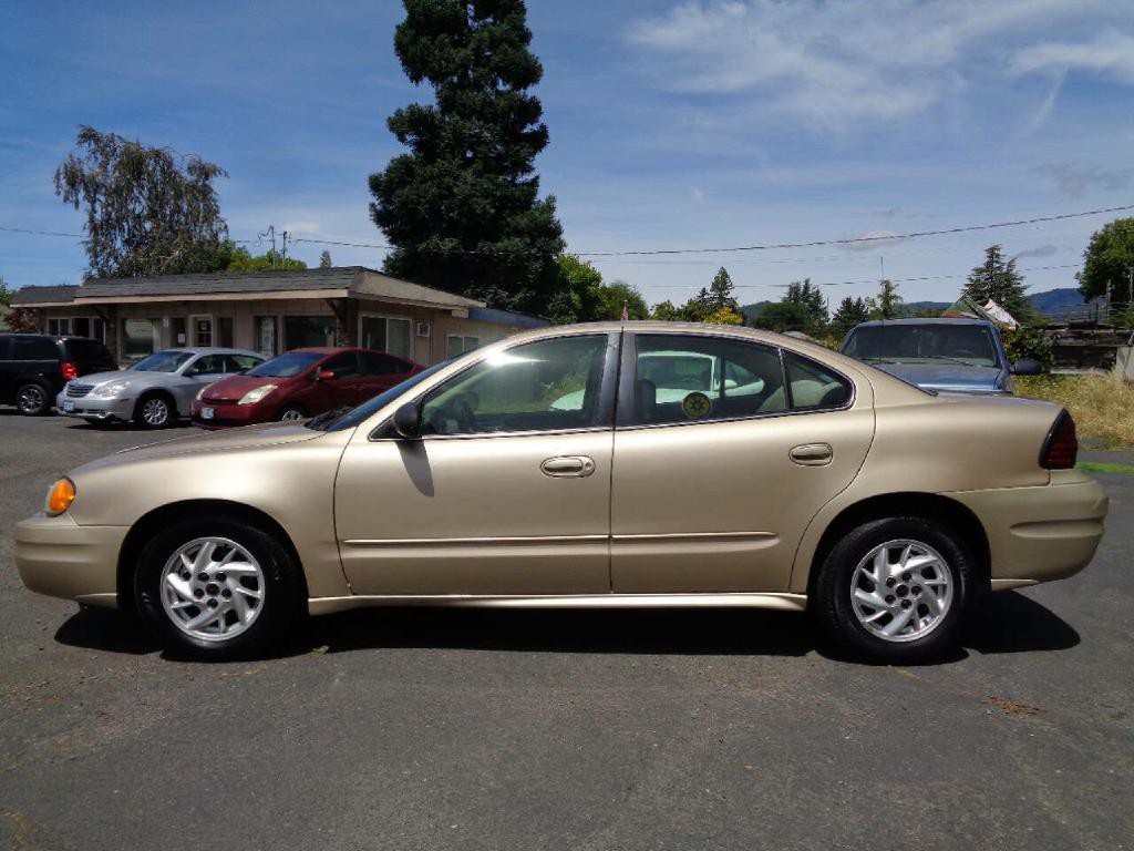 2005 Pontiac Grand Am Image 4