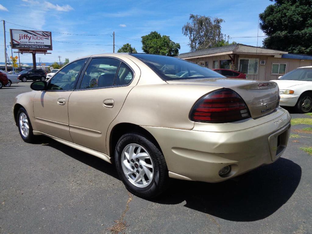 2005 Pontiac Grand Am Image 5