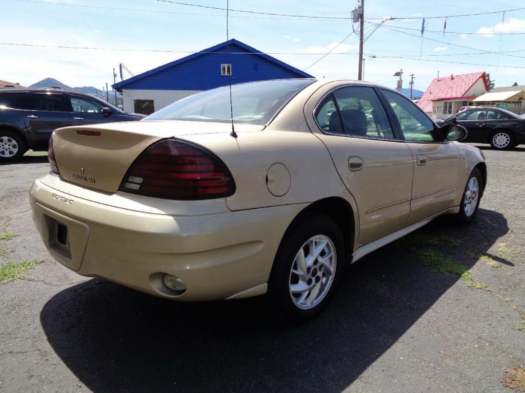 2005 Pontiac Grand Am Image 7