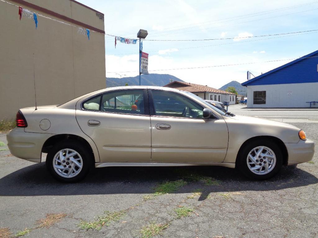 2005 Pontiac Grand Am Image 8