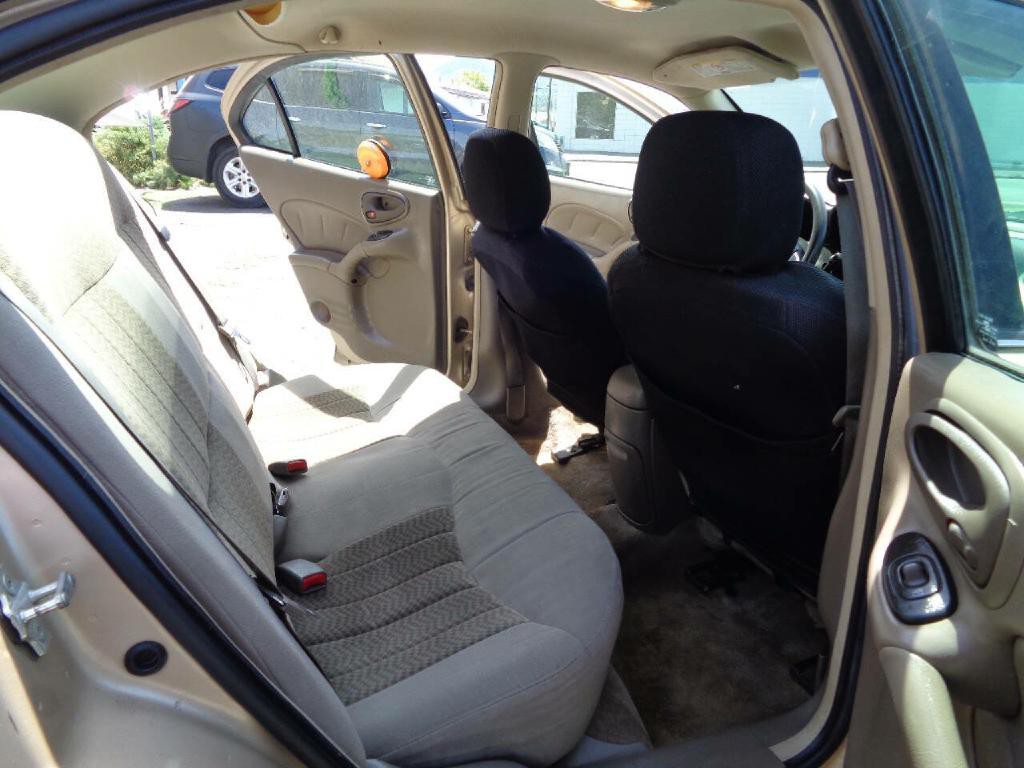 2005 Pontiac Grand Am Image 13