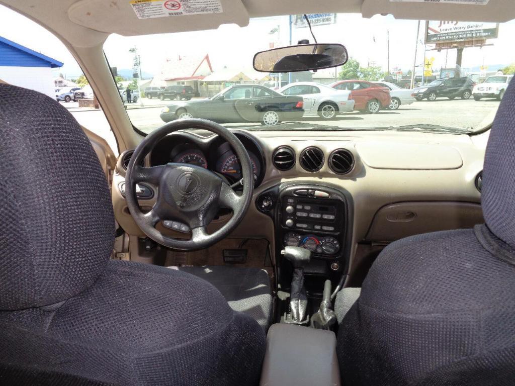2005 Pontiac Grand Am Image 15