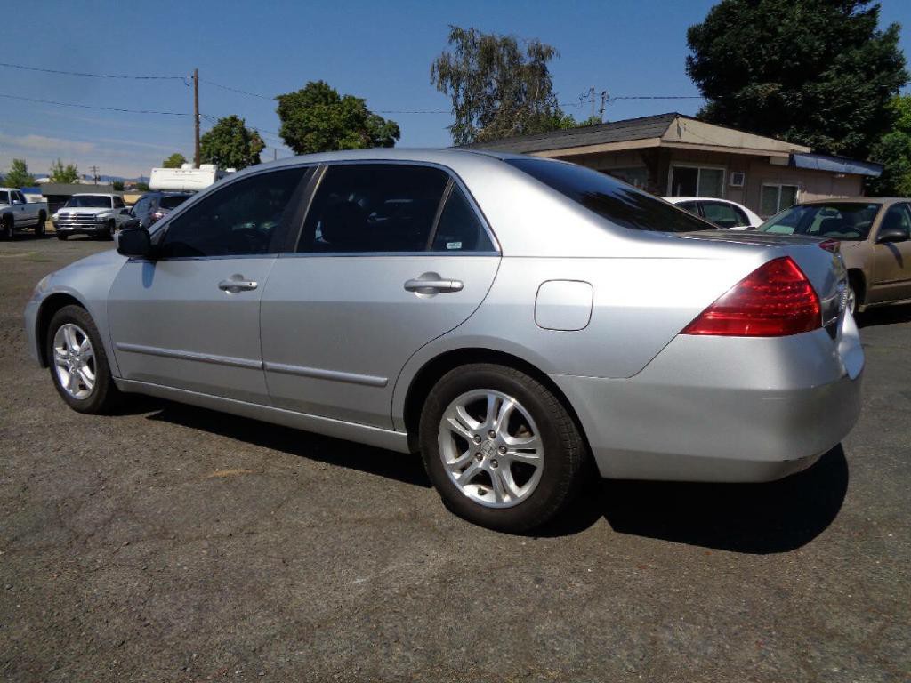 2007 Honda Accord Image 5