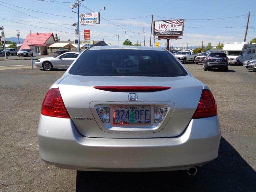 2007 Honda Accord Image 6