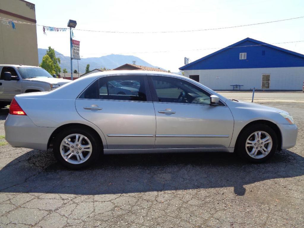 2007 Honda Accord Image 8
