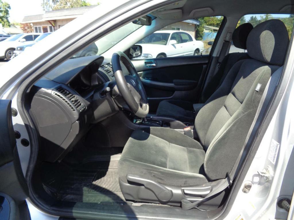 2007 Honda Accord Image 11