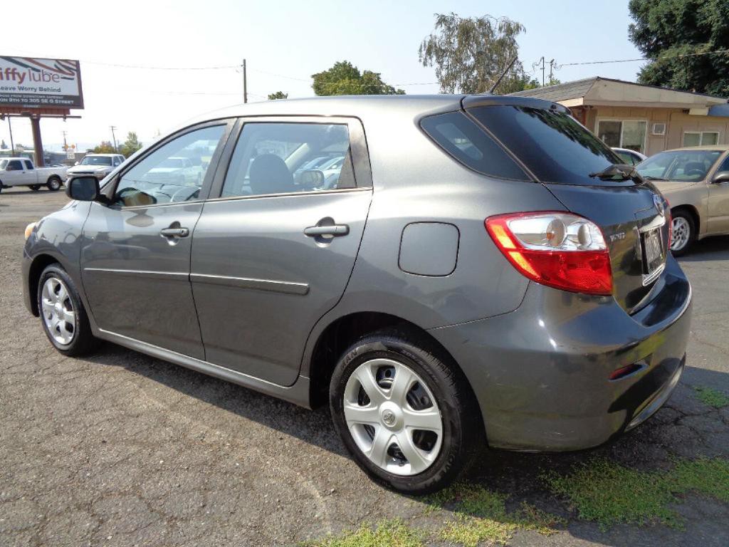2010 Toyota Matrix Image 6