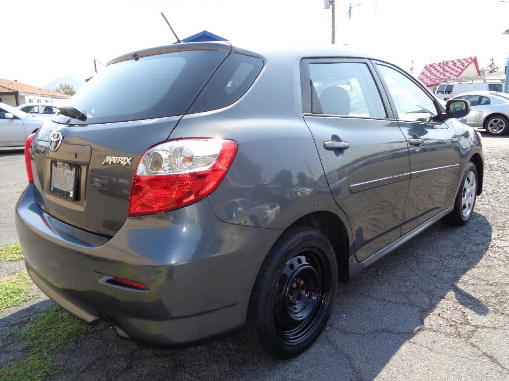 2010 Toyota Matrix Image 8