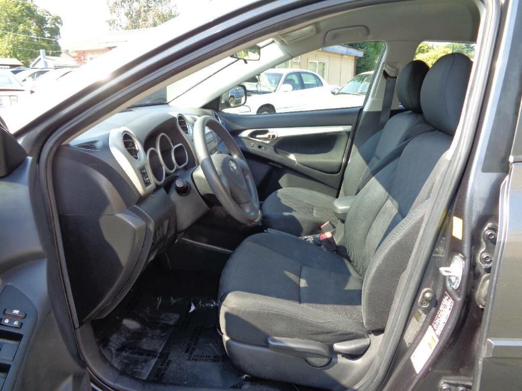 2010 Toyota Matrix Image 12