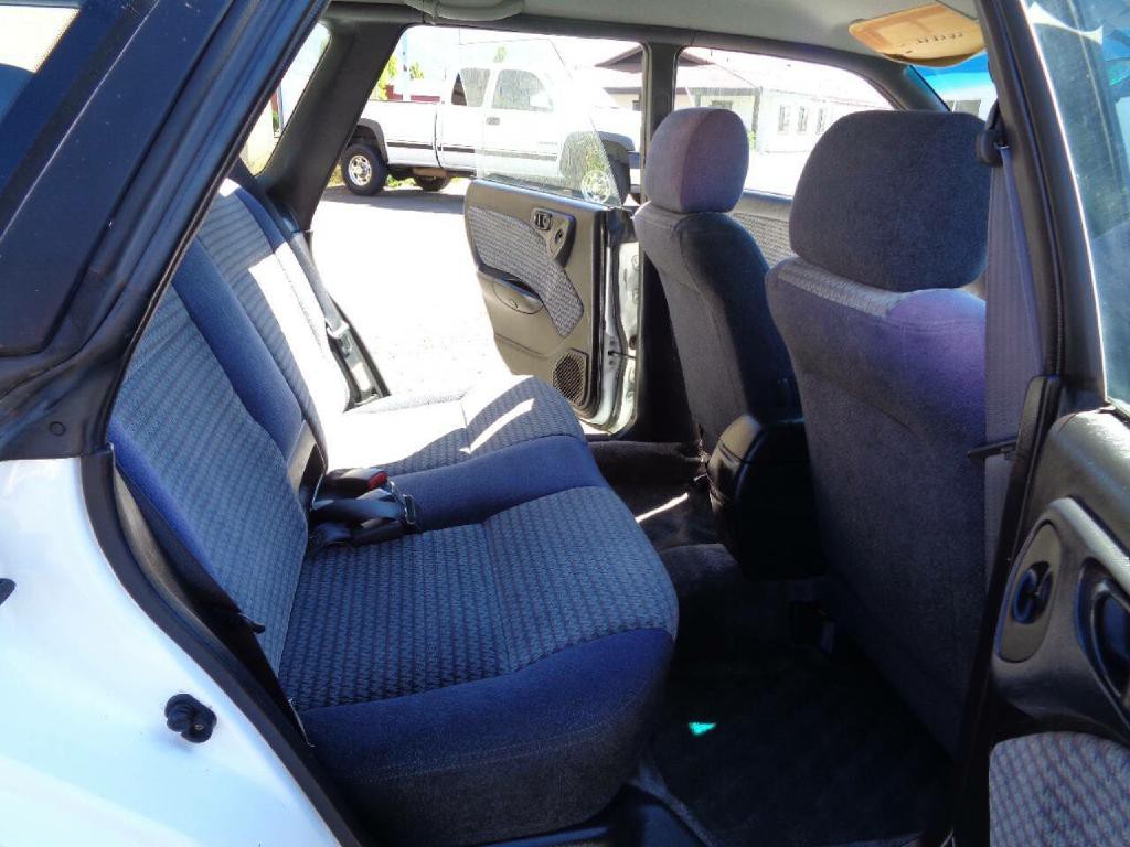 1998 Subaru Legacy Image 13