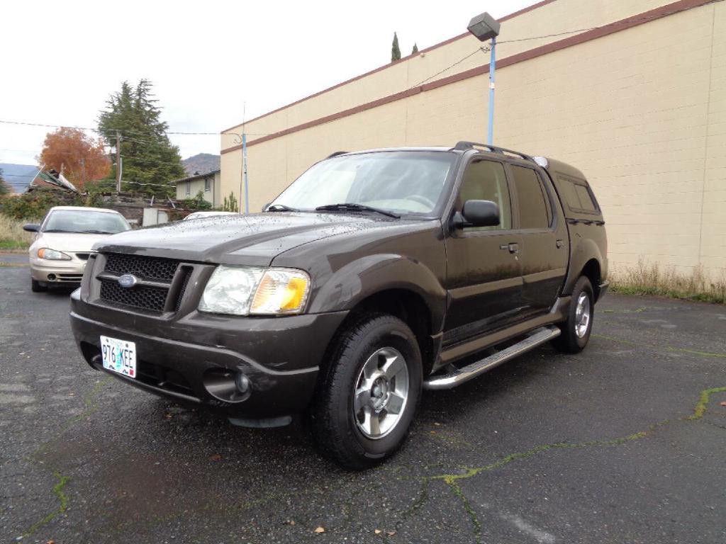 2005 Ford Explorer Image 2