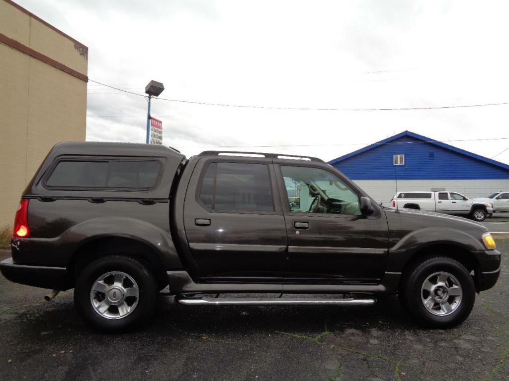 2005 Ford Explorer Image 8