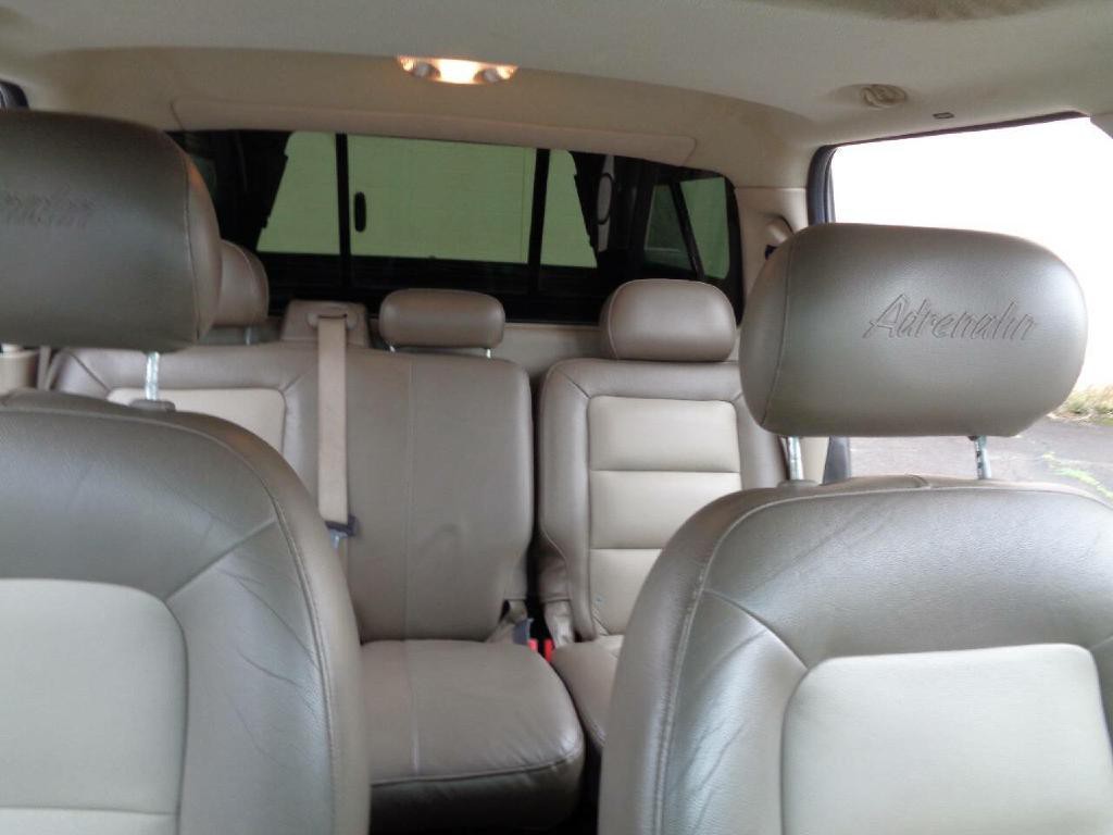 2005 Ford Explorer Image 17