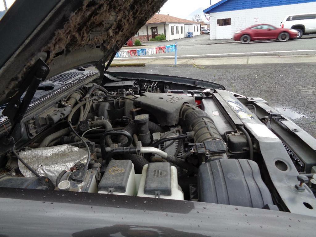 2005 Ford Explorer Image 24