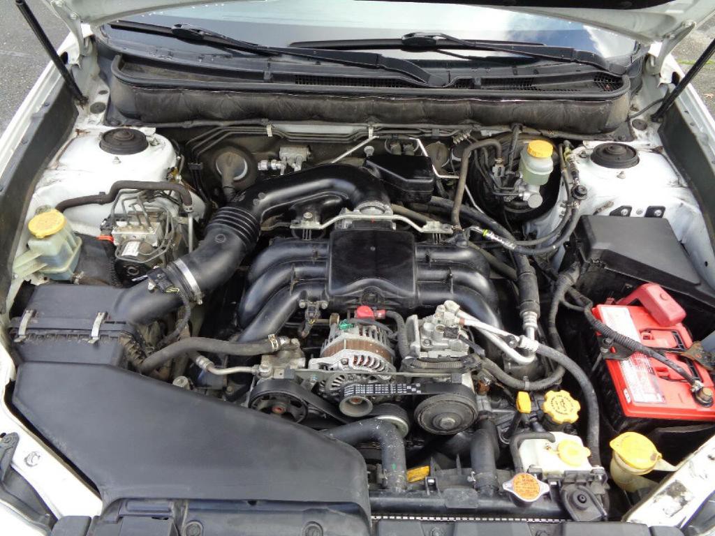 2010 Subaru Outback Image 10