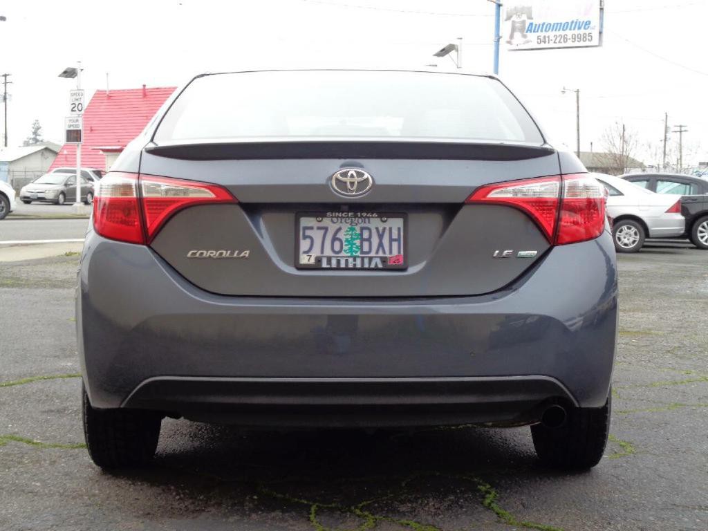 2015 Toyota Corolla Image 8