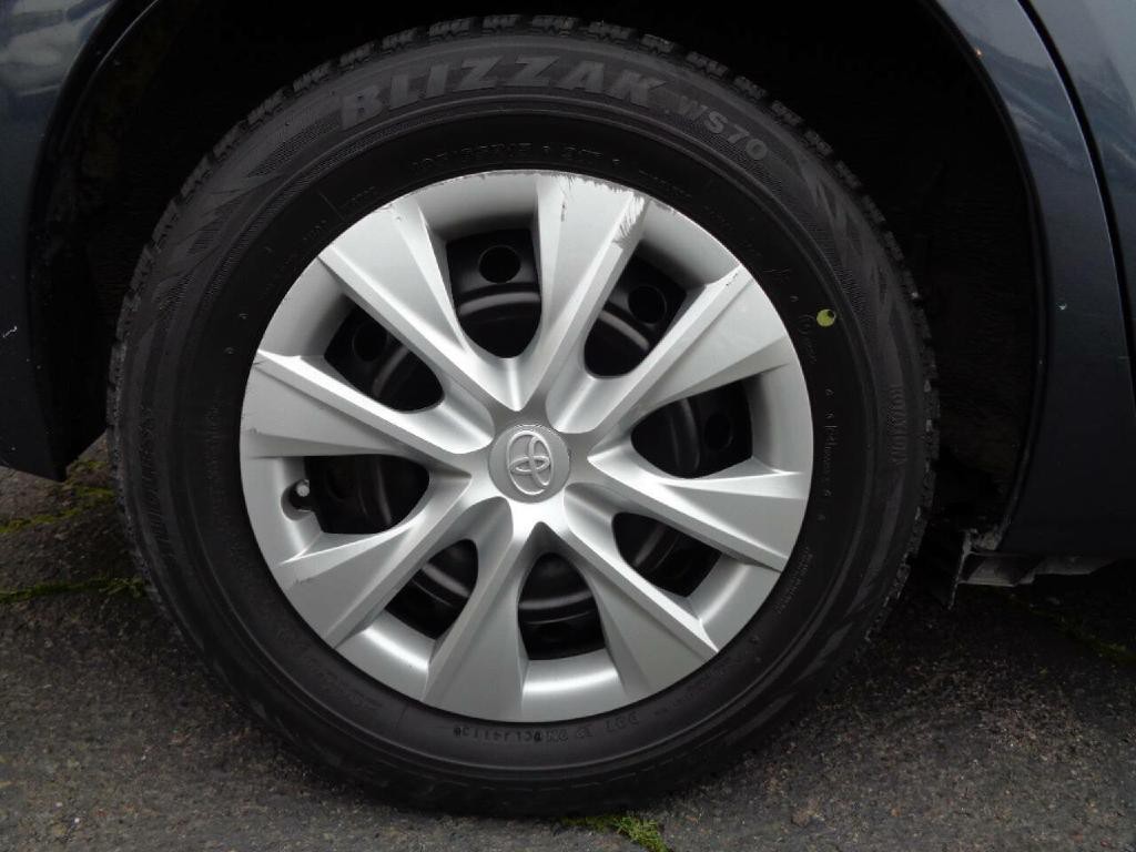 2015 Toyota Corolla Image 12