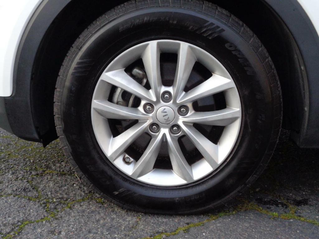 2017 Kia Sorento Image 11