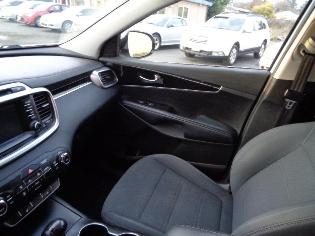 2017 Kia Sorento Image 14