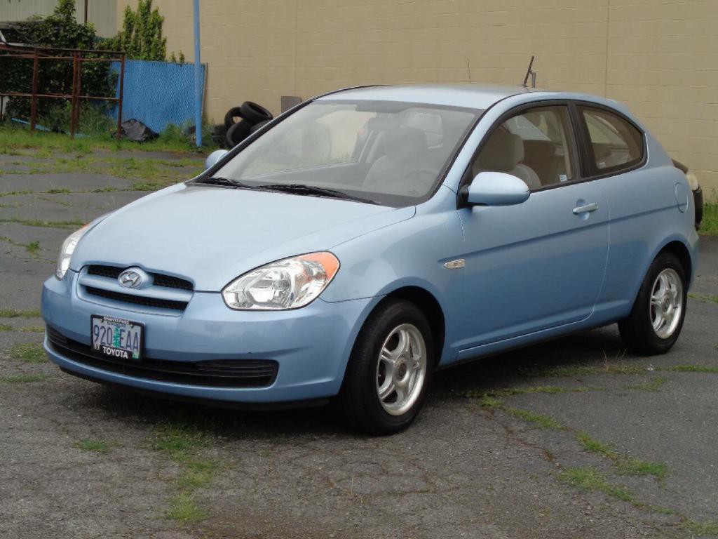 2008 Hyundai Accent Image 2