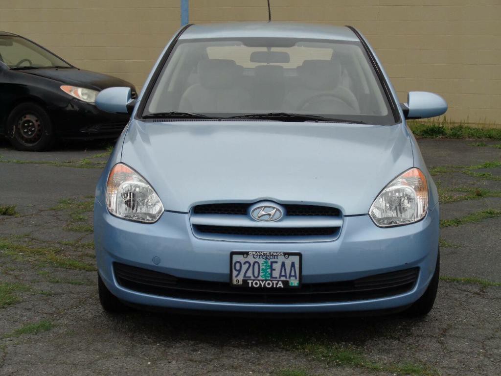 2008 Hyundai Accent Image 4
