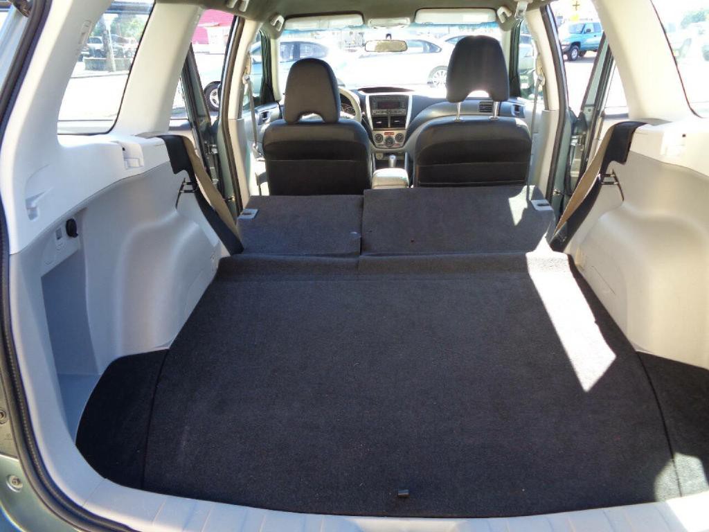 2011 Subaru Forester Image 11