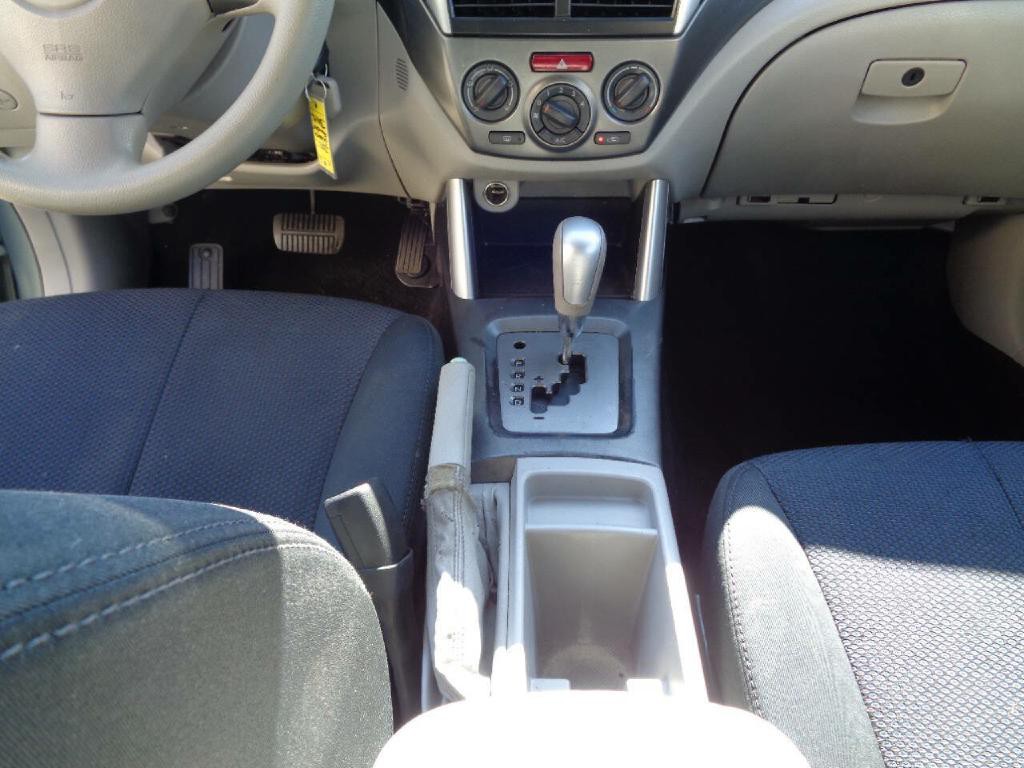 2011 Subaru Forester Image 16