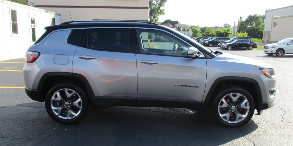 2018 Jeep Compass Image 8