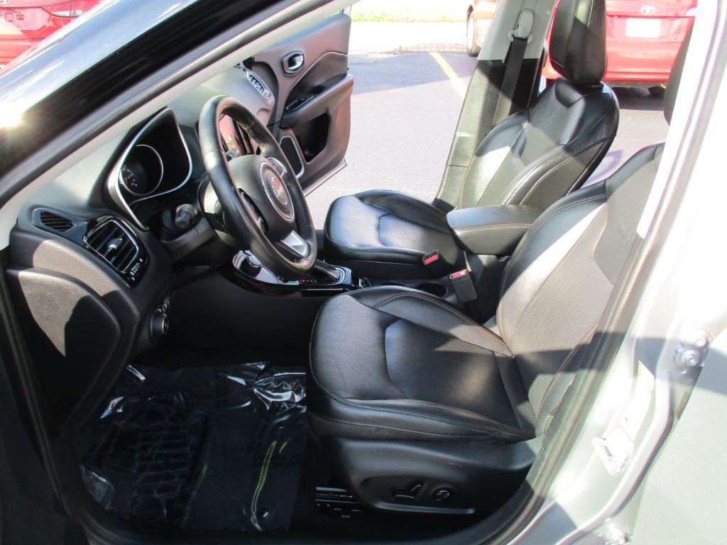 2018 Jeep Compass Image 11