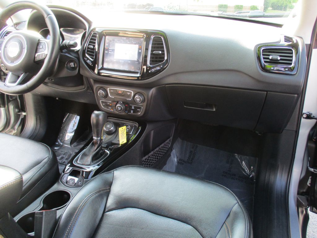 2018 Jeep Compass Image 17