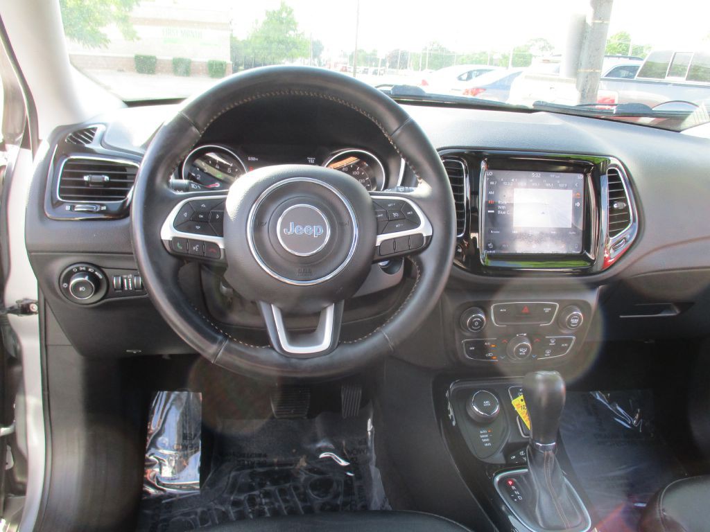 2018 Jeep Compass Image 27