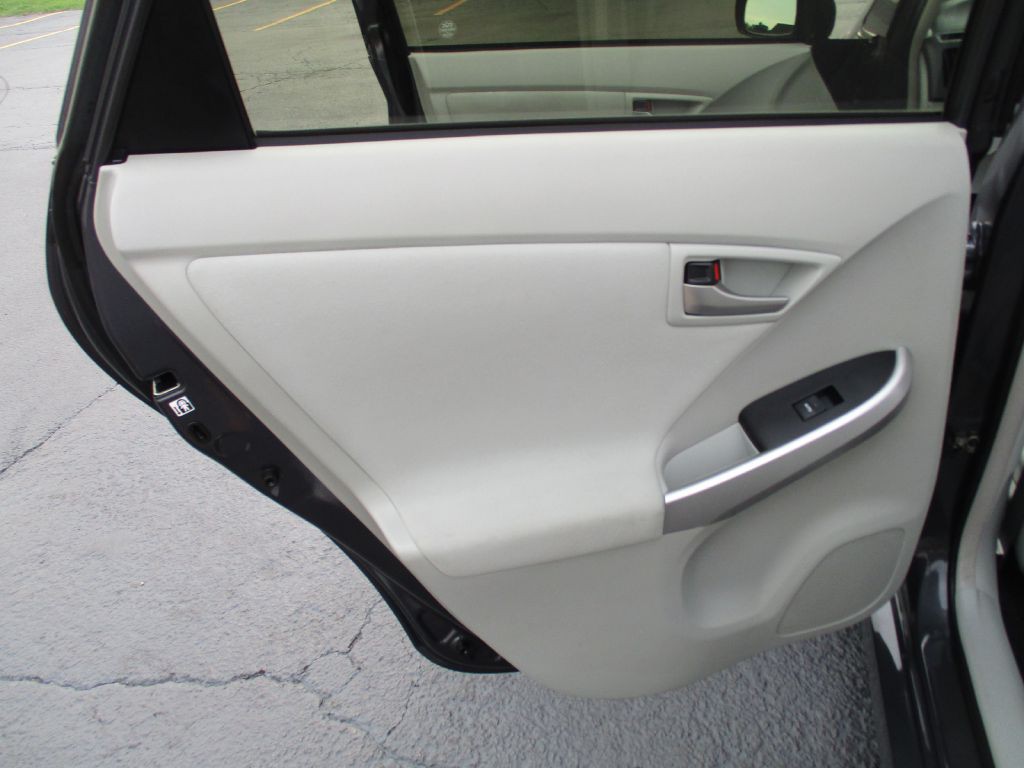 2014 Toyota Prius Image 22