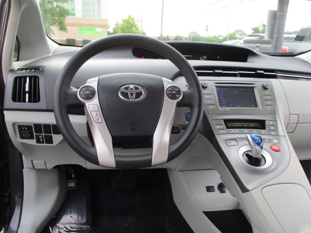 2014 Toyota Prius Image 27