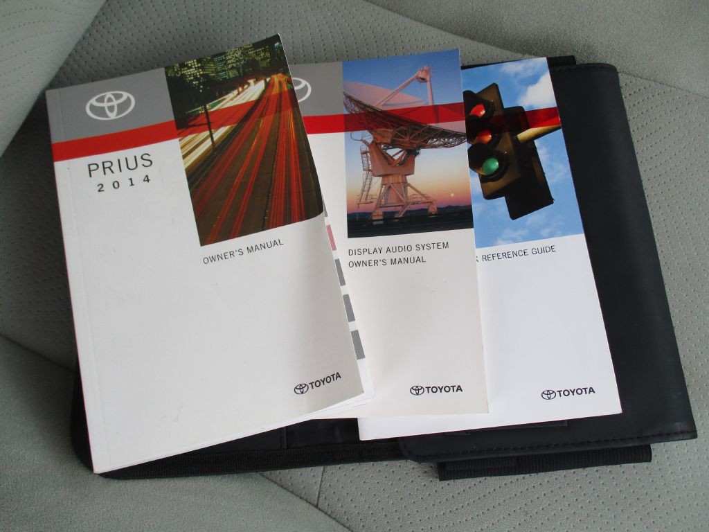 2014 Toyota Prius Image 33