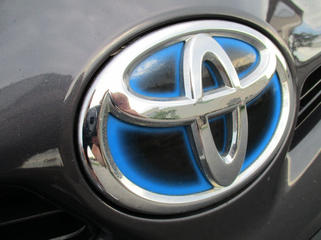 2014 Toyota Prius Image 34