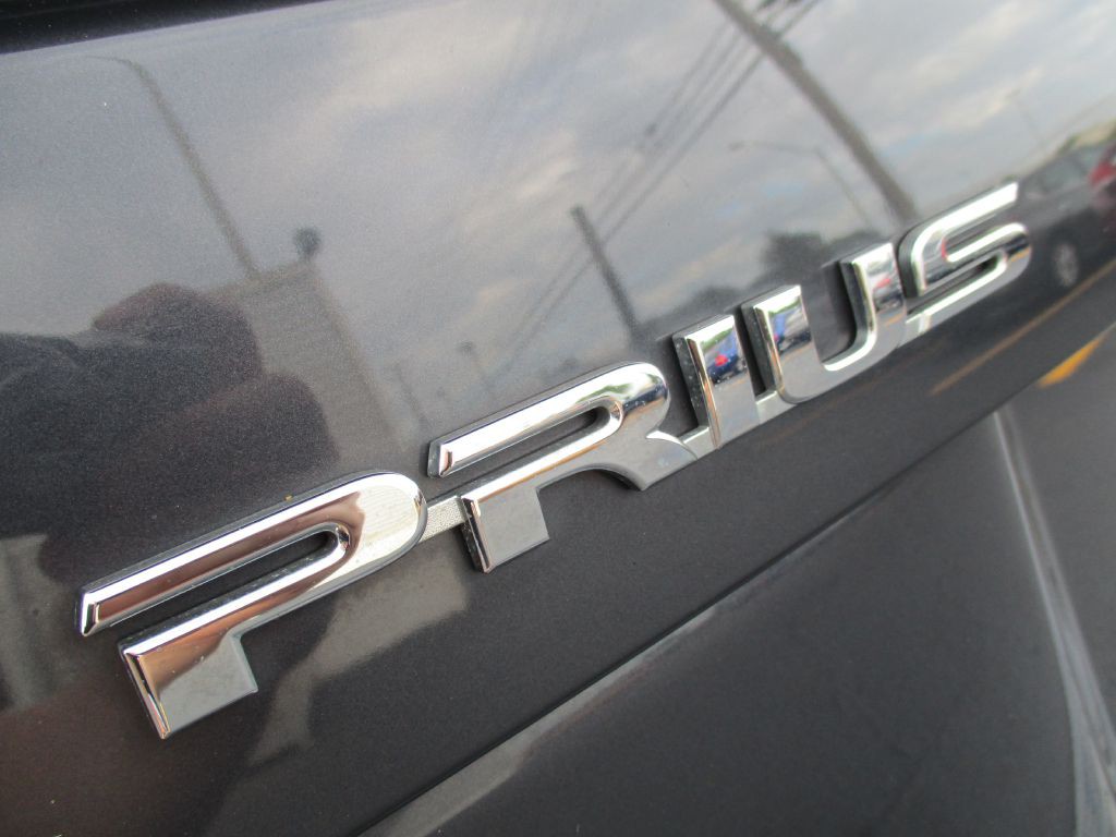 2014 Toyota Prius Image 36