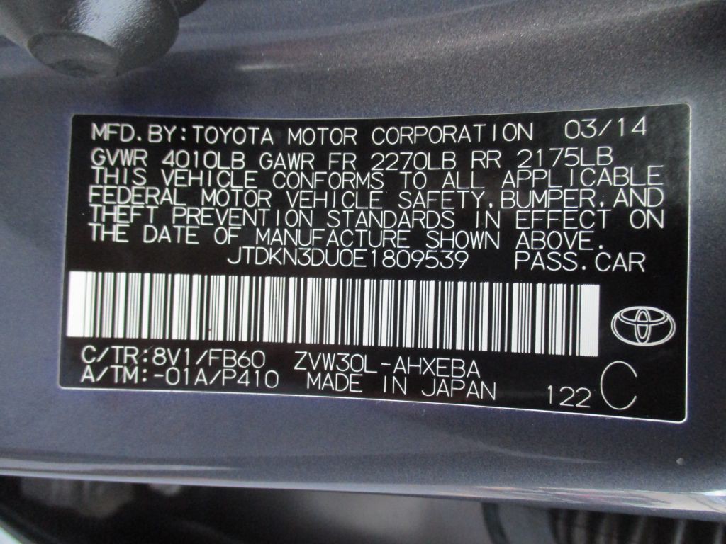 2014 Toyota Prius Image 38