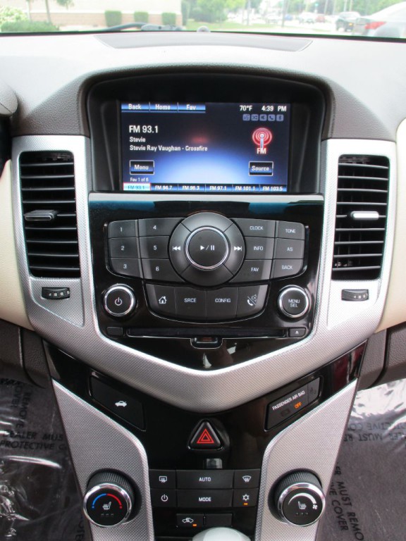 2016 Chevrolet Cruze Image 30