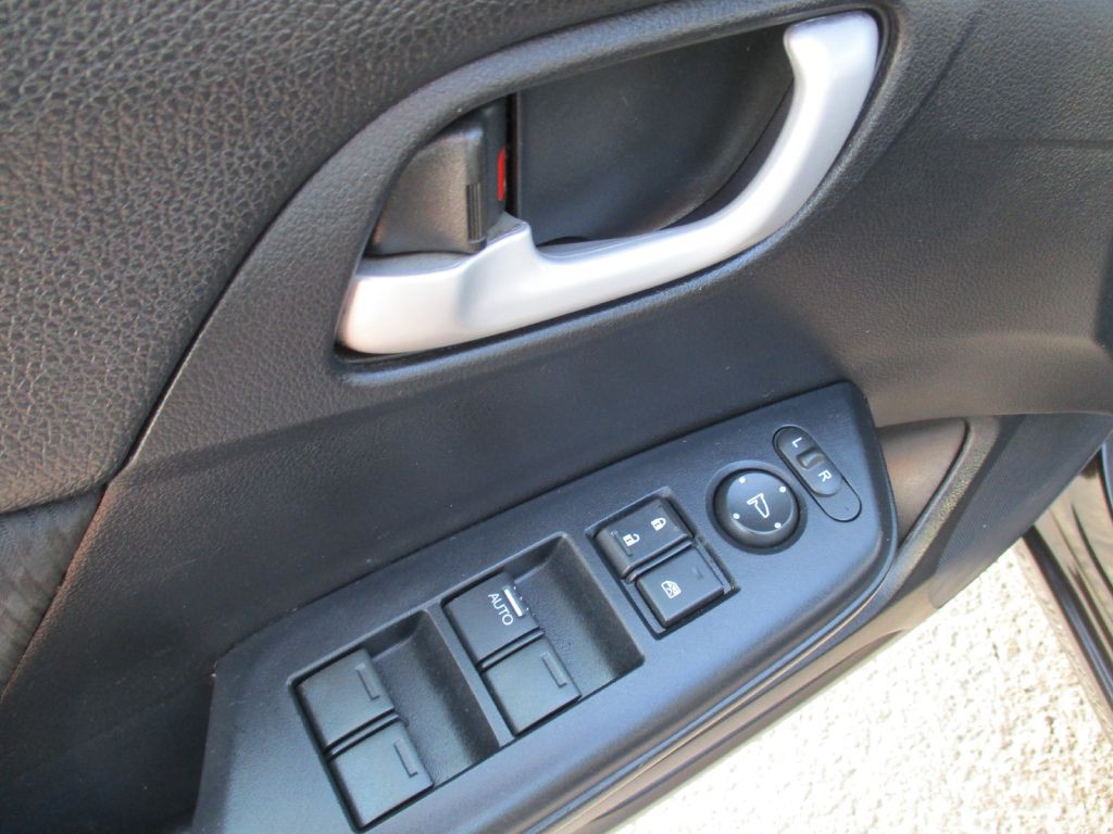 2014 Honda Civic Image 28