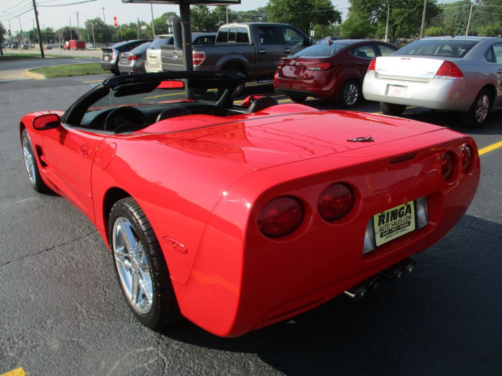 1999 Chevrolet Corvette Image 15