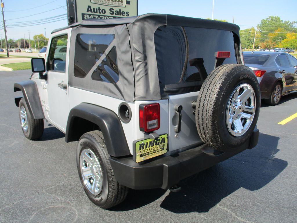2011 Jeep Wrangler Image 3