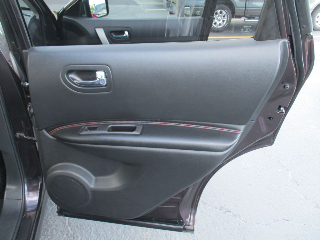 2011 Nissan Rogue Image 20
