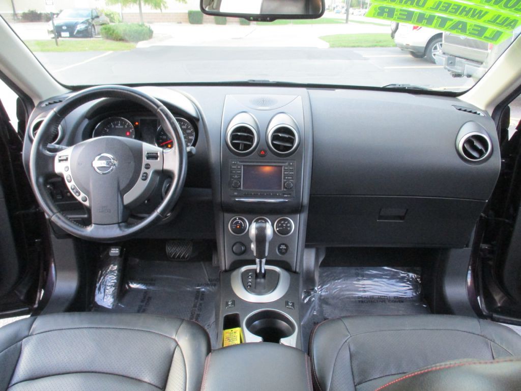 2011 Nissan Rogue Image 25