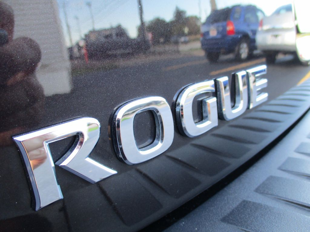 2011 Nissan Rogue Image 38