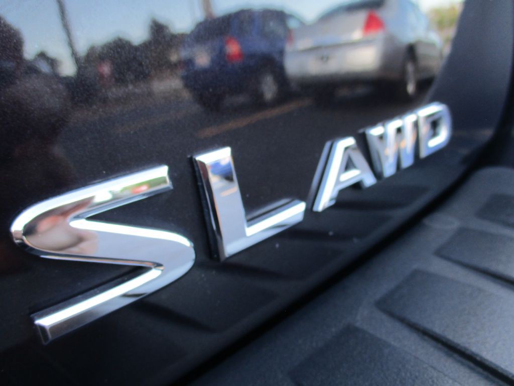 2011 Nissan Rogue Image 39