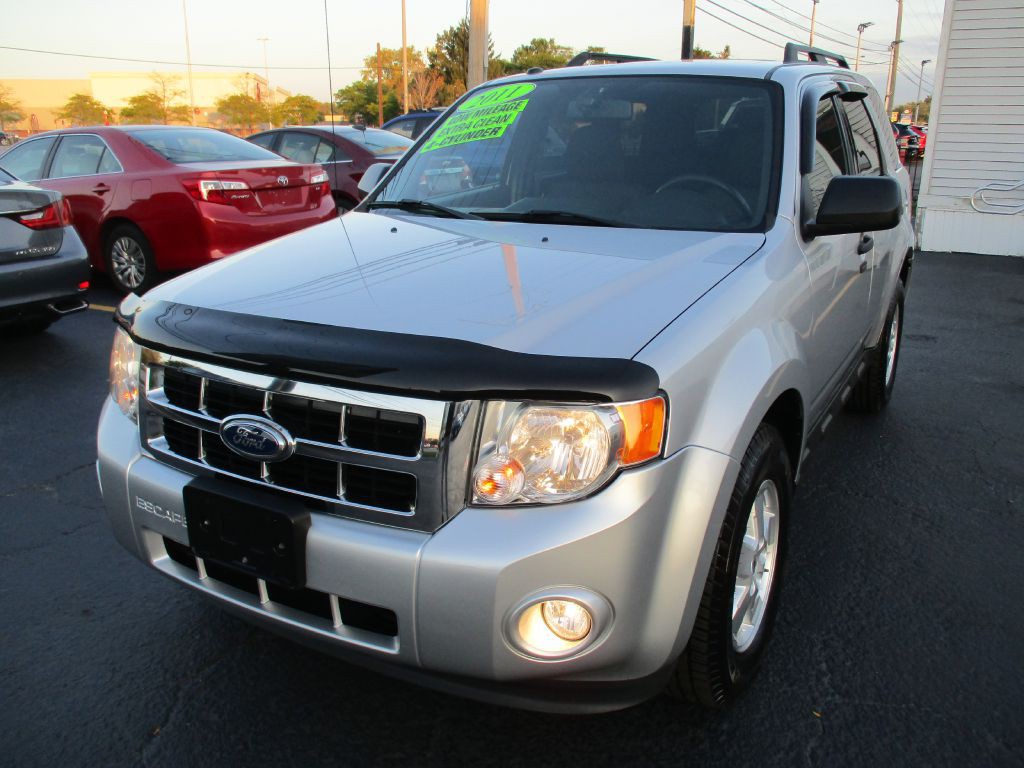 2011 Ford Escape Image 1
