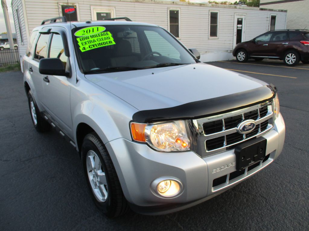 2011 Ford Escape Image 2