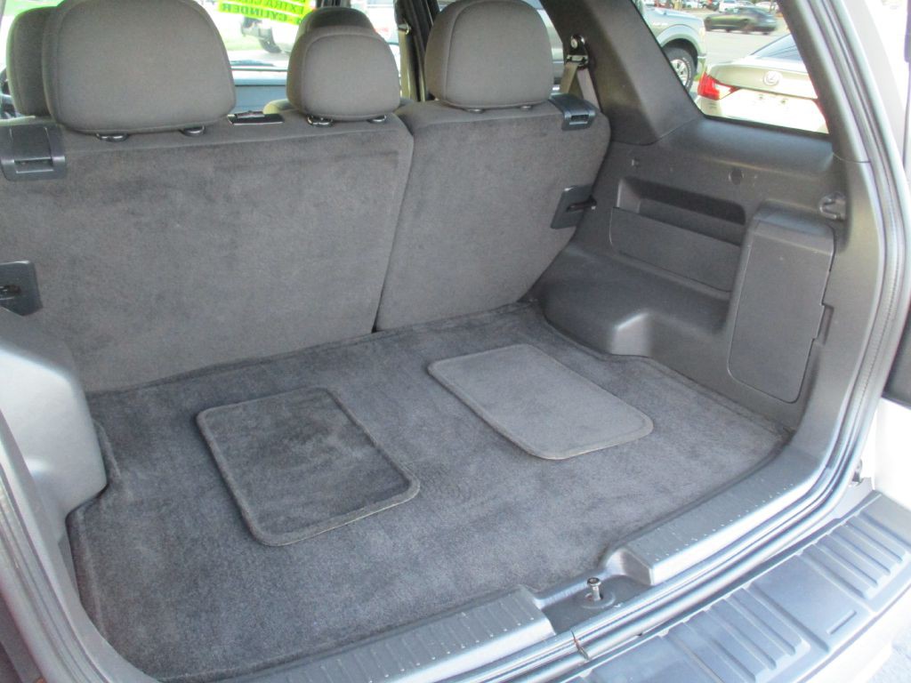 2011 Ford Escape Image 10